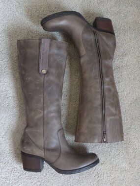 Born womens tall ride boots size 9 gray/brown? Distressed Leather zip block heel